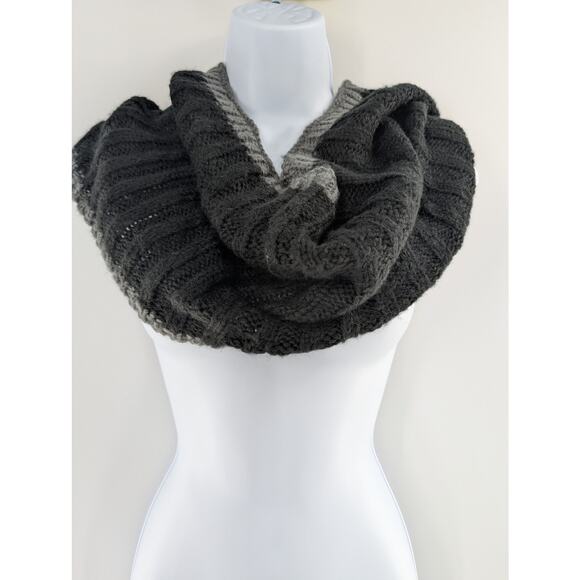 Free Press Black Soft Knit Infinity Scarf - Picture 4 of 9